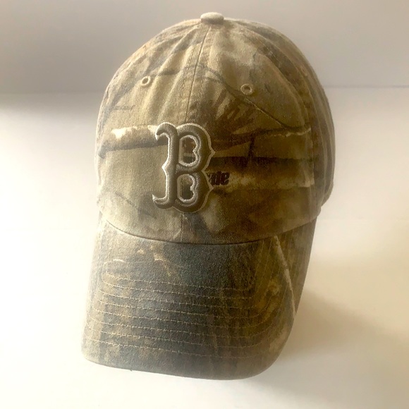 The Franchise Twins Accessories - Camouflage Boston Red Sox baseball hat size small